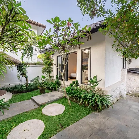 Sacred Jungle By Evdekimi - Peaceful Stay With Pool & Garden In Ubud